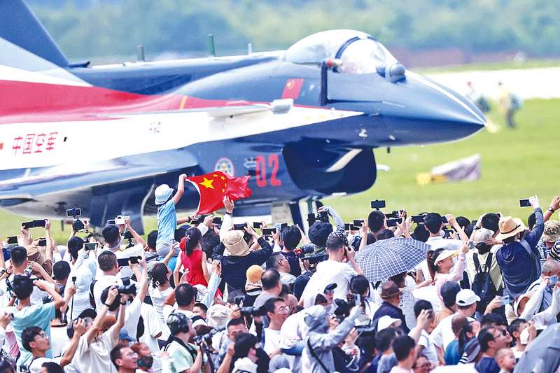 在搞黄片视频加日逼视频长春航空展迎来首个公众日